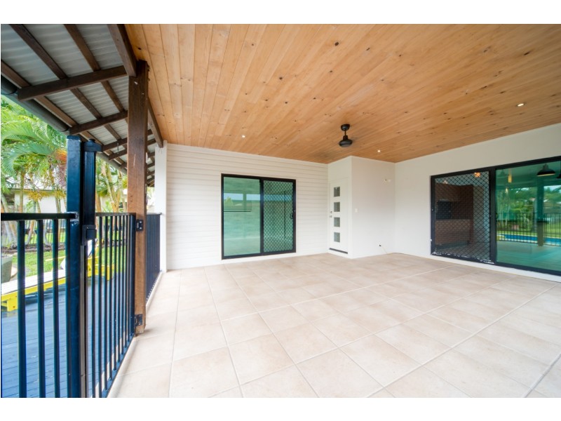 99 Abell Road, Cannonvale QLD 4802
