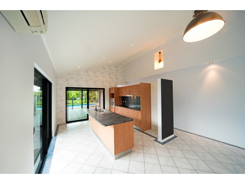 99 Abell Road, Cannonvale QLD 4802