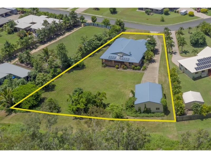 74 Galbraith Park Drive, Cannonvale QLD 4802