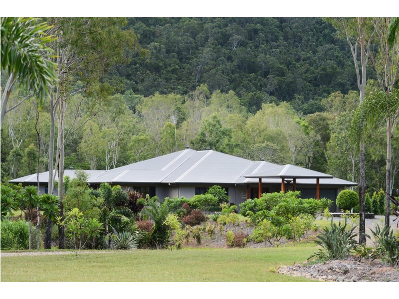 21 MIla Drive, Cannonvale QLD 4802