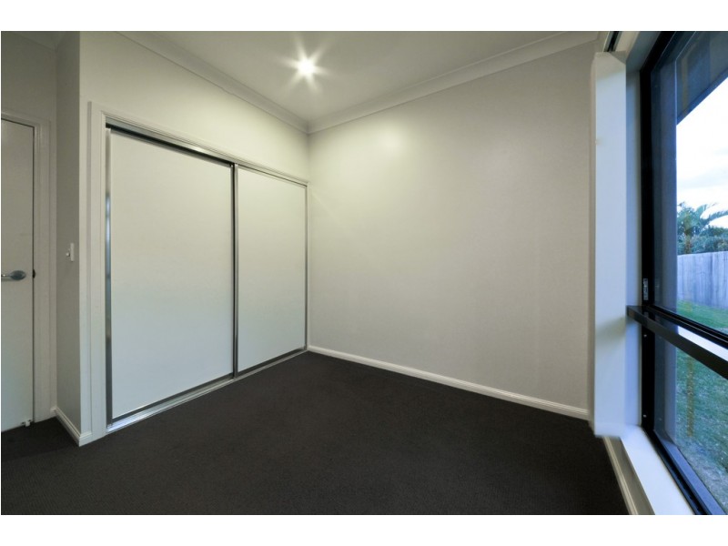 5 Endeavour Circuit, Cannonvale QLD 4802