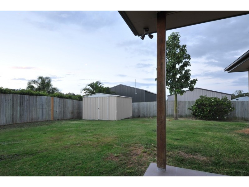 5 Endeavour Circuit, Cannonvale QLD 4802