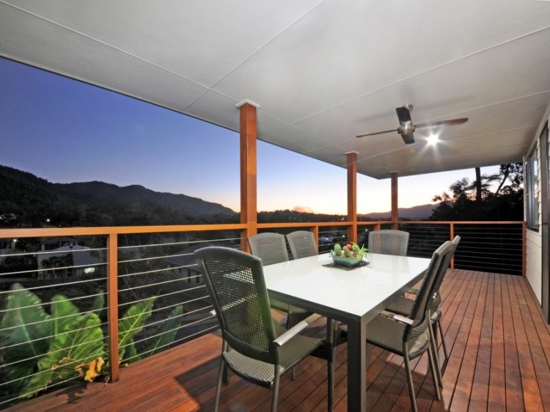 65 Country Road, Cannonvale QLD 4802