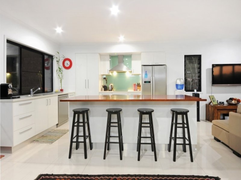 65 Country Road, Cannonvale QLD 4802