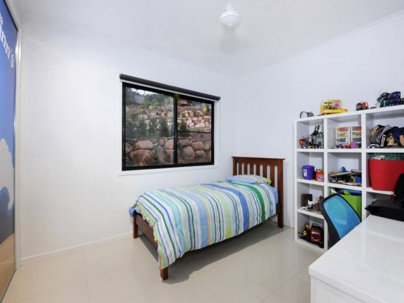65 Country Road, Cannonvale QLD 4802