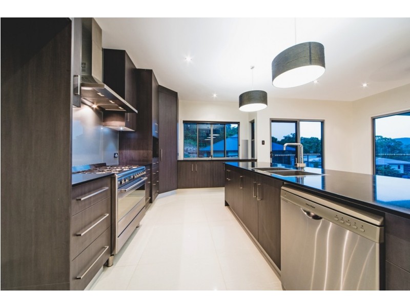 2 Armada Crescent, Jubilee Pocket QLD 4802