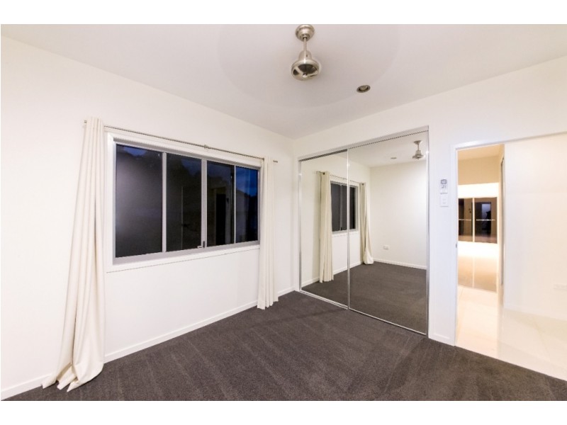 2 Armada Crescent, Jubilee Pocket QLD 4802