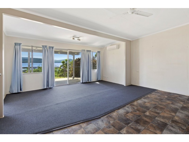 16 Summit Avenue, Airlie Beach QLD 4802