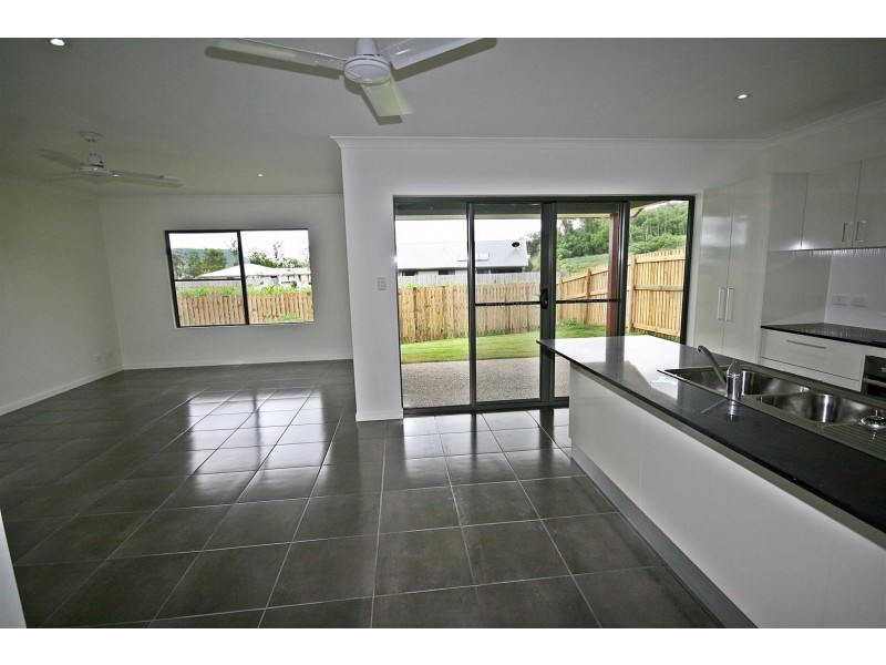 98 Fairweather Road, Cannonvale QLD 4802