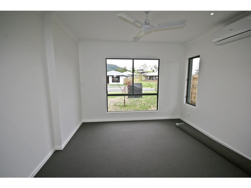 98 Fairweather Road, Cannonvale QLD 4802