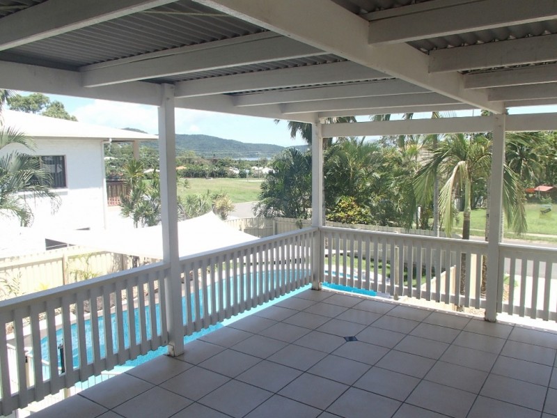 20 Tropic Road, Cannonvale QLD 4802