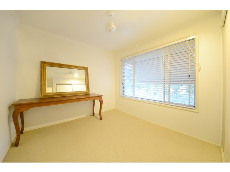 12 Hazelwood Crescent, Cannonvale QLD 4802