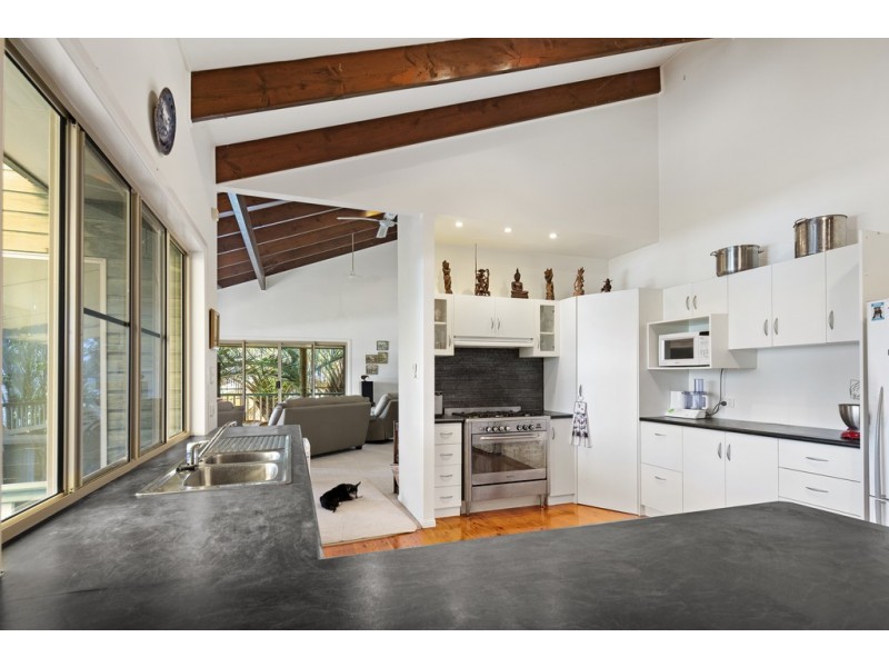 29 Jones Road, Cannonvale QLD 4802