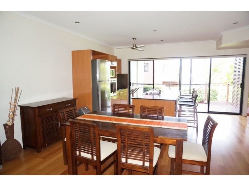6/25 Abell Road, Cannonvale QLD 4802