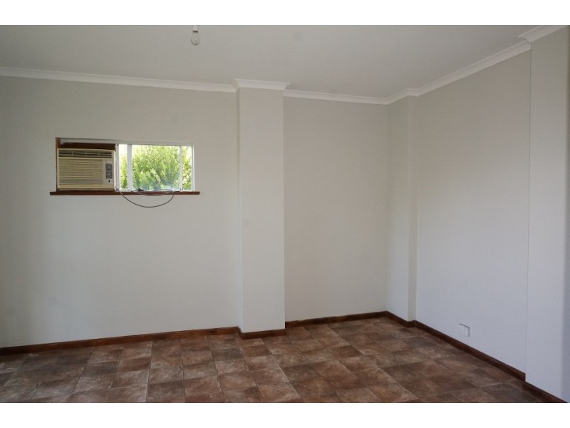 9b Woomerah Avenue, Cannonvale QLD 4802
