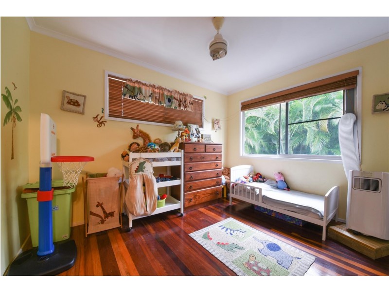 15 Wambiri Street, Cannonvale QLD 4802