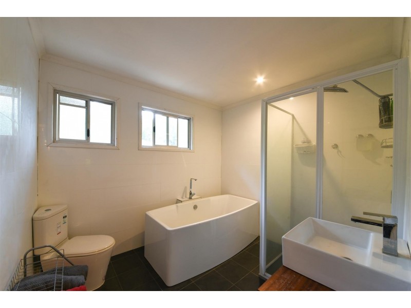 15 Wambiri Street, Cannonvale QLD 4802