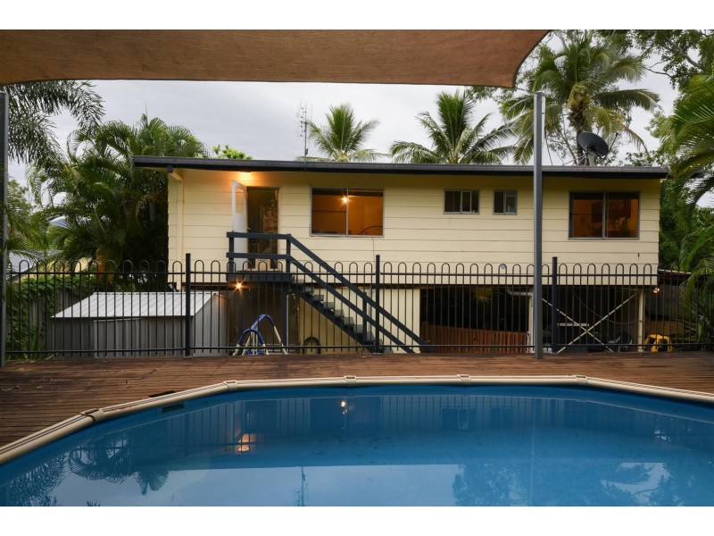 15 Wambiri Street, Cannonvale QLD 4802