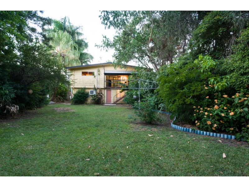 6 Schnapper Street, Cannonvale QLD 4802