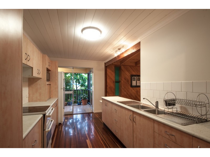 6 Schnapper Street, Cannonvale QLD 4802