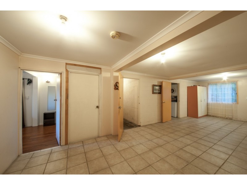 6 Schnapper Street, Cannonvale QLD 4802