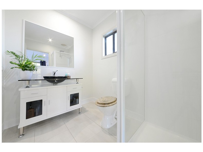 5 Scarlet Gum Crescent, Cannonvale QLD 4802