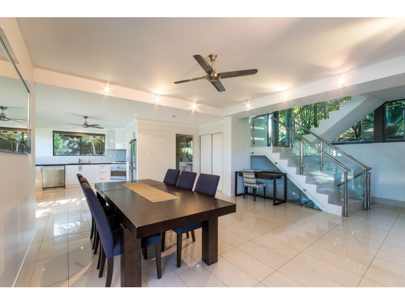 6 Marina Terrace, Hamilton Island QLD 4803