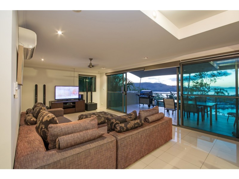 6 Marina Terrace, Hamilton Island QLD 4803