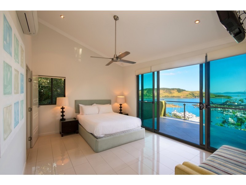 6 Marina Terrace, Hamilton Island QLD 4803