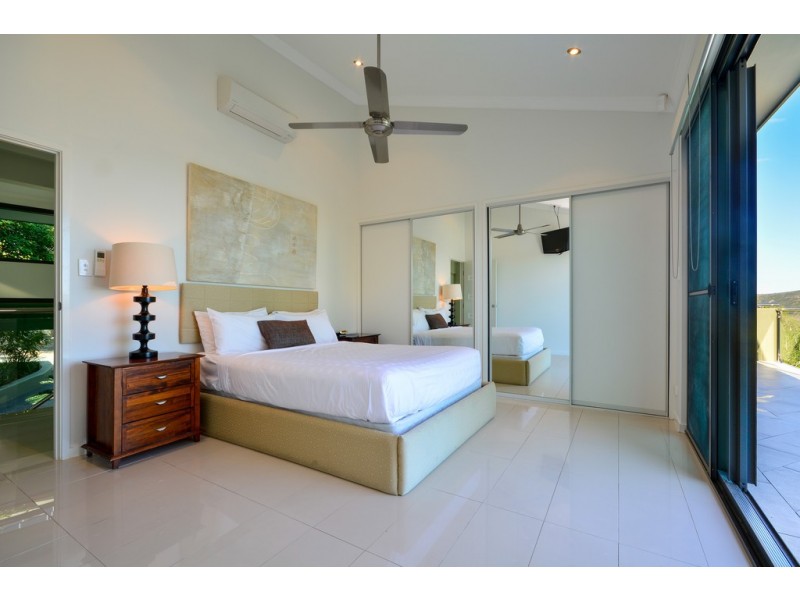 6 Marina Terrace, Hamilton Island QLD 4803