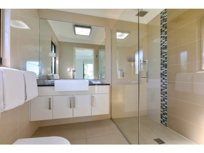 6 Marina Terrace, Hamilton Island QLD 4803