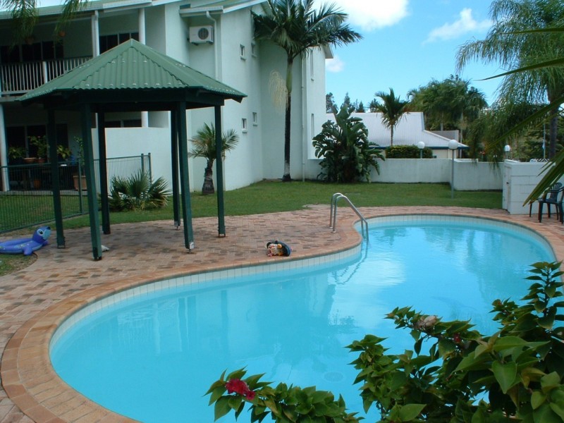 4a/10 Island Drive, Cannonvale QLD 4802