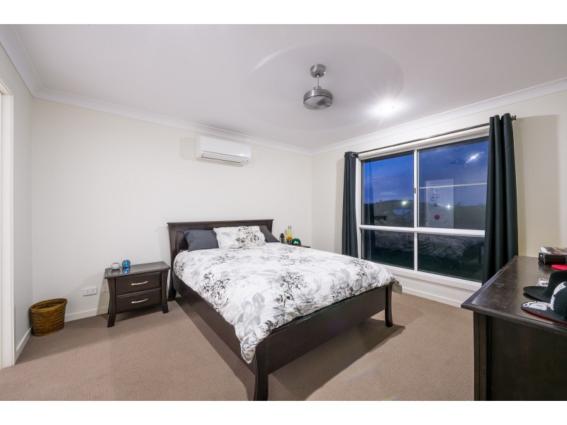 38 Endeavour Circuit, Cannonvale QLD 4802