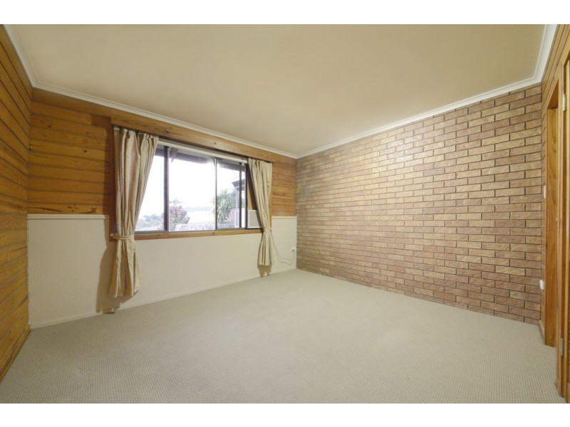 37 Manooka Drive, Cannonvale QLD 4802