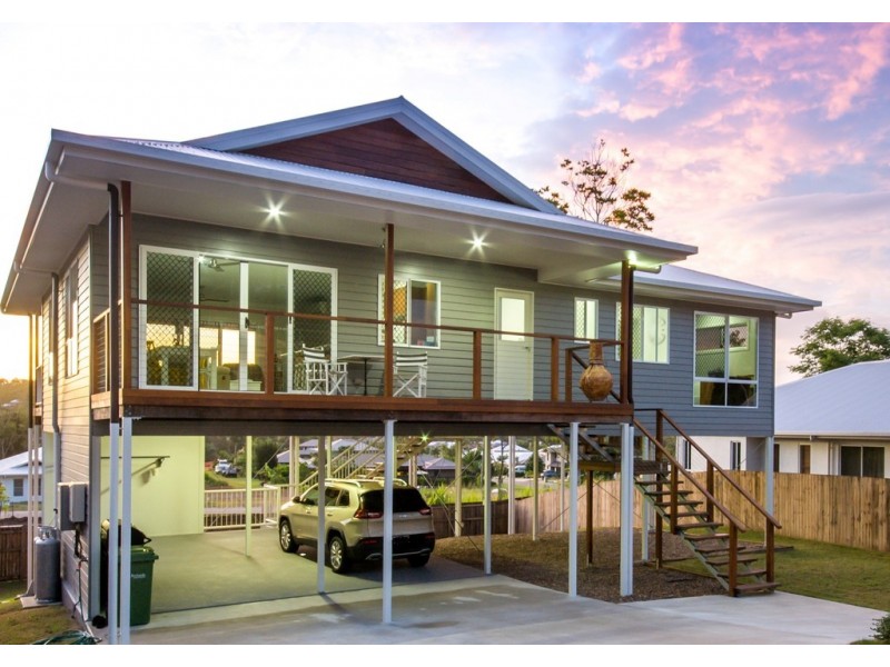 6 Pearl Street, Cannonvale QLD 4802
