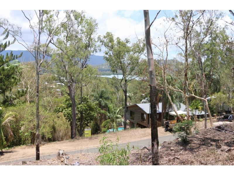 13 Warruga Street, Cannonvale QLD 4802