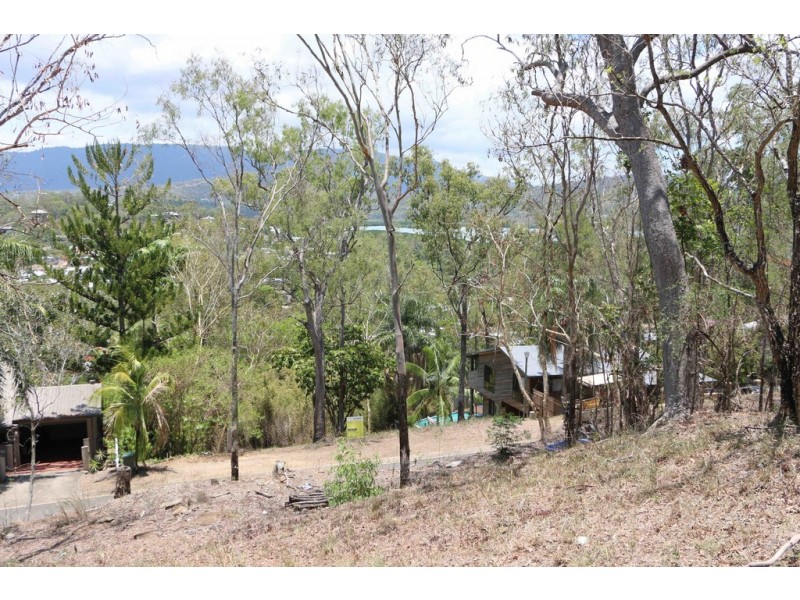 13 Warruga Street, Cannonvale QLD 4802