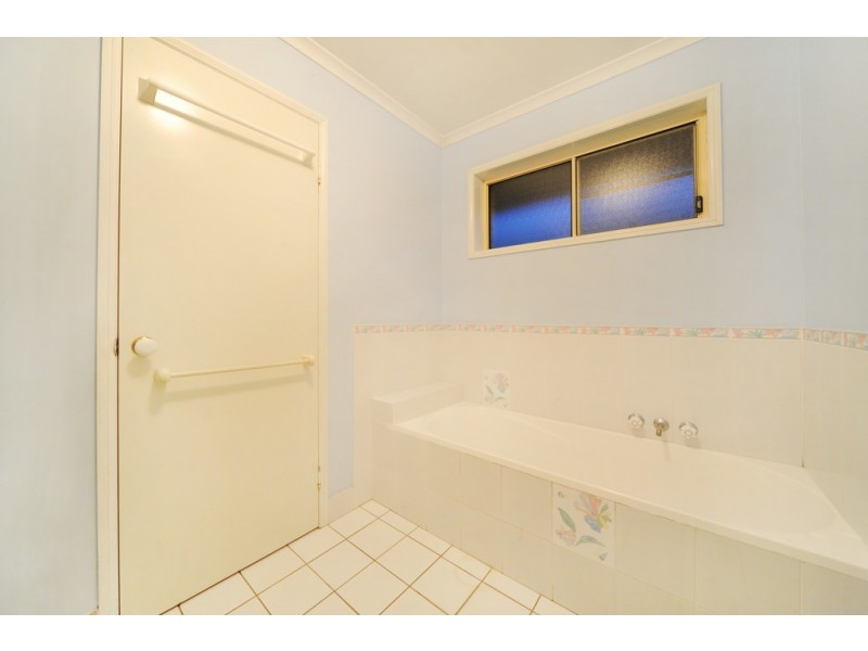 34 Sandpiper Crescent, Jubilee Pocket QLD 4802