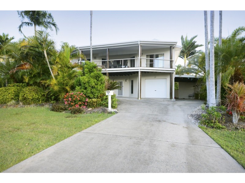 33 Country Road, Cannonvale QLD 4802