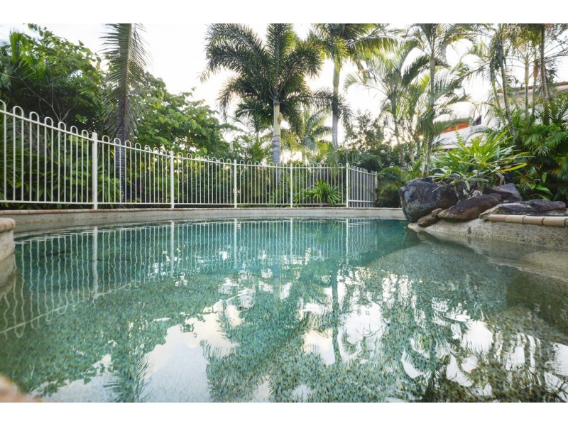 33 Country Road, Cannonvale QLD 4802