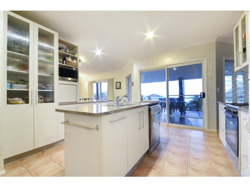 33 Country Road, Cannonvale QLD 4802