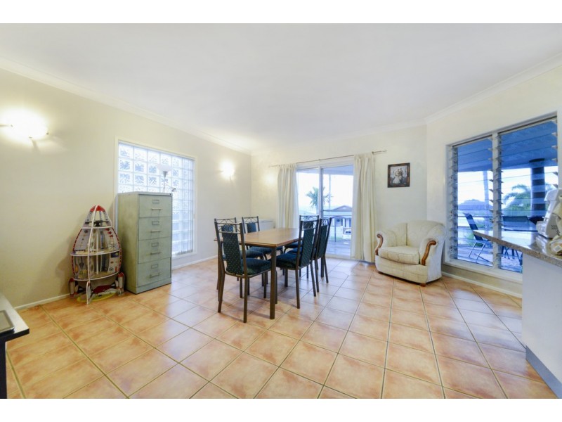 33 Country Road, Cannonvale QLD 4802