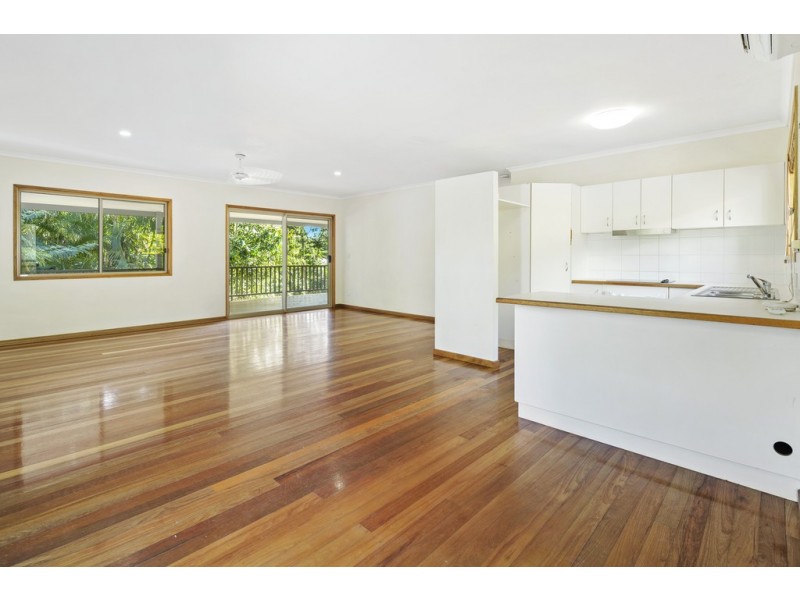 27 Eshelby Drive, Cannonvale QLD 4802