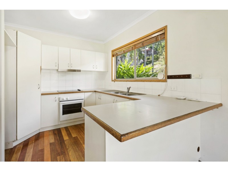 27 Eshelby Drive, Cannonvale QLD 4802