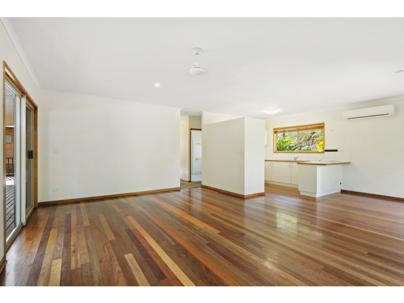 27 Eshelby Drive, Cannonvale QLD 4802