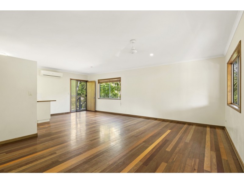 27 Eshelby Drive, Cannonvale QLD 4802