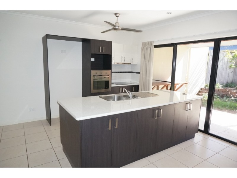 18/25 Abell Road, Cannonvale QLD 4802