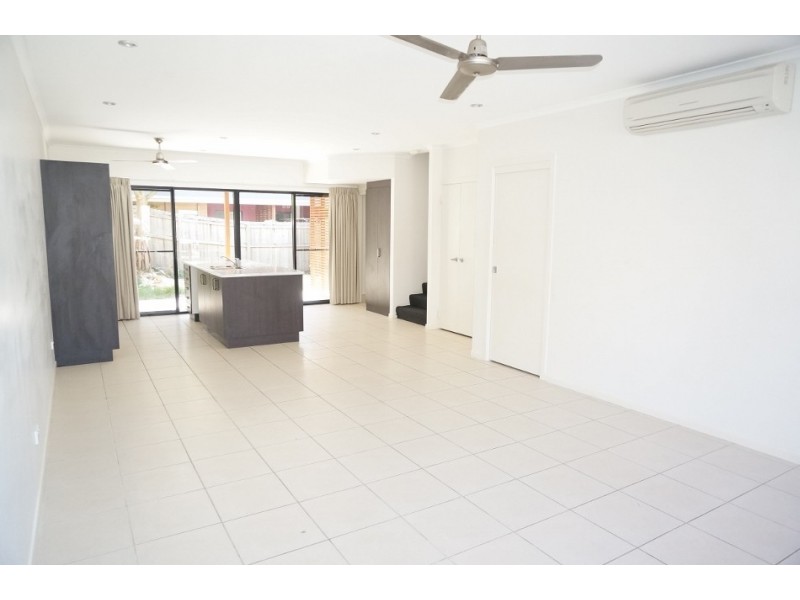 18/25 Abell Road, Cannonvale QLD 4802