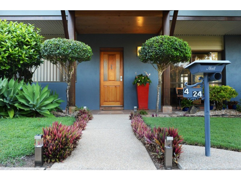 4/24 Illawong Street, Cannonvale QLD 4802