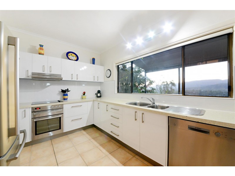 4/24 Illawong Street, Cannonvale QLD 4802